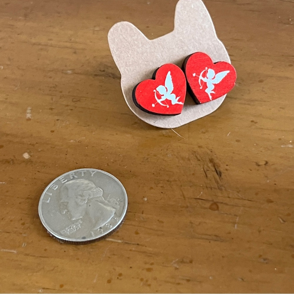 NEW Handmade Cupid Red Love Heart Stud Wood Earrings Red White - Picture 3 of 5